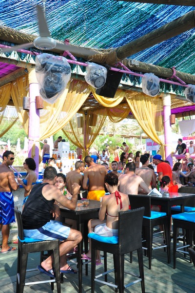 Edde Sands Champagne Shower